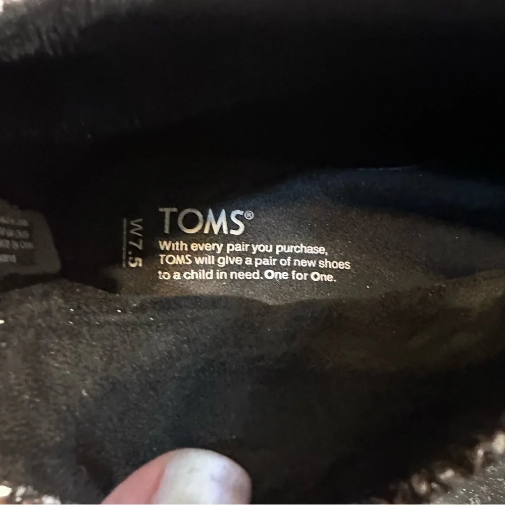 Toms Leila Bootie in the Grey Felt Shine Boucle style Women's Ankle Boots 7.5